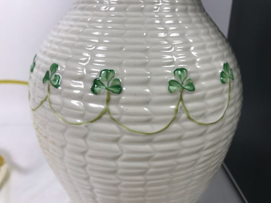 New Belleek Fine Parian China Lamp Ireland Retails $165 [Photo 3]