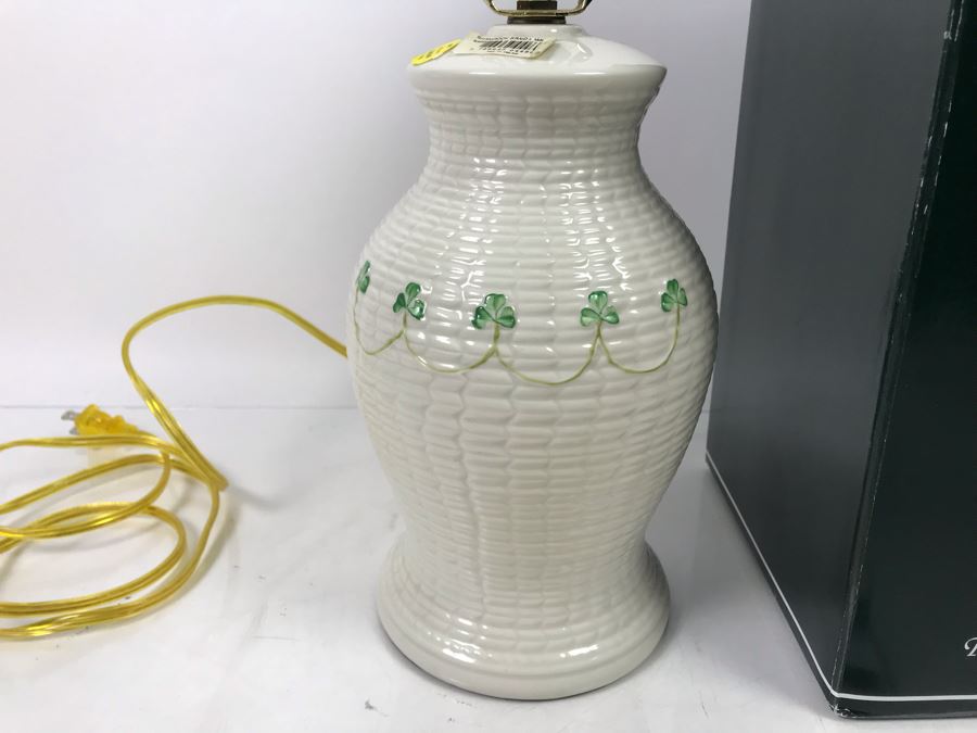 New Belleek Fine Parian China Lamp Ireland Retails $165 [Photo 2]
