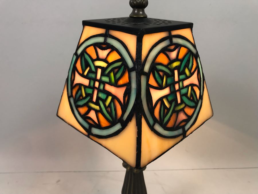Irish Shamrock Lamp Retails $119 [Photo 4]
