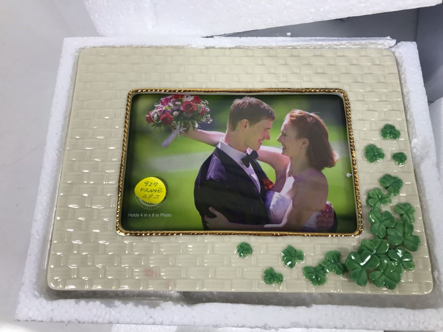 New Pair Of Roman Music Box Crosses And Picture Frame Retails $107 [Photo 2]