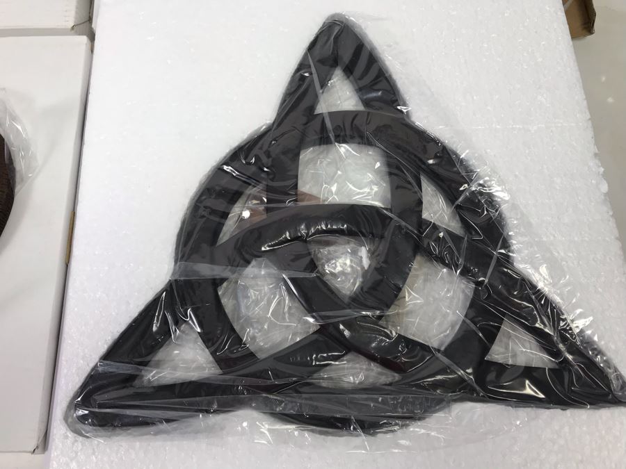 (6) New Wall Plaques: (5) The Claddagh, (1) Trinity Cross Retails $234 [Photo 6]