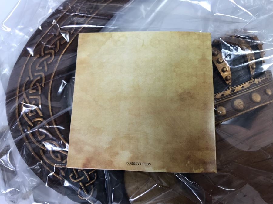 (6) New Wall Plaques: (5) The Claddagh, (1) Trinity Cross Retails $234 [Photo 5]