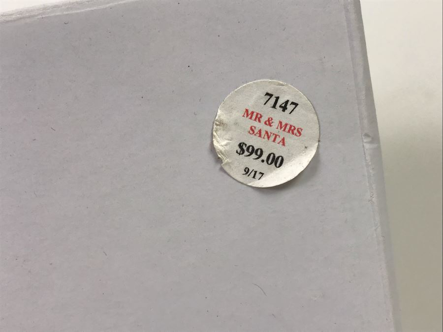 New Department 56 Bridgets Of Erin Ever Irish Love 4057034 Mr. & Mrs. Santa Retails $99 [Photo 5]