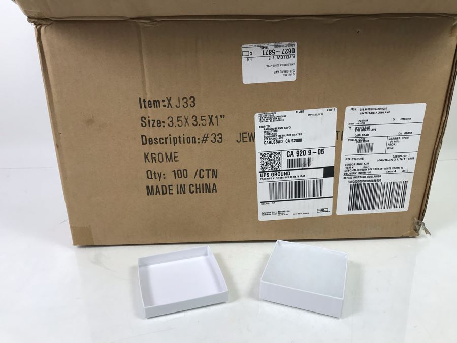 Box Of 95 New Jewelry Boxes 3.5 X 3.5 X 1.5 White Krome XJ33 [Photo 3]