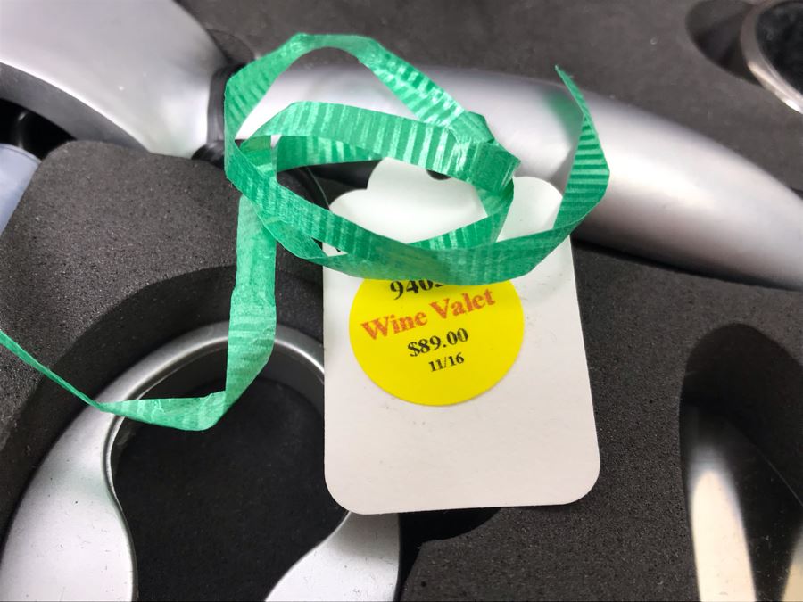 New Monogramed 'Kelly' Wine Valet Retails $89 [Photo 5]