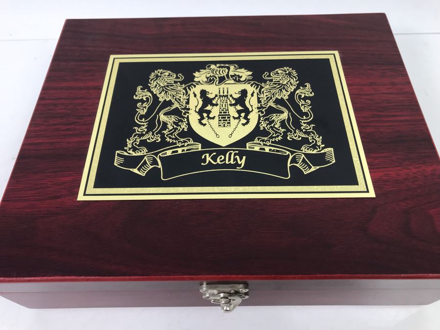 New Monogramed 'Kelly' Wine Valet Retails $89 [Photo 4]