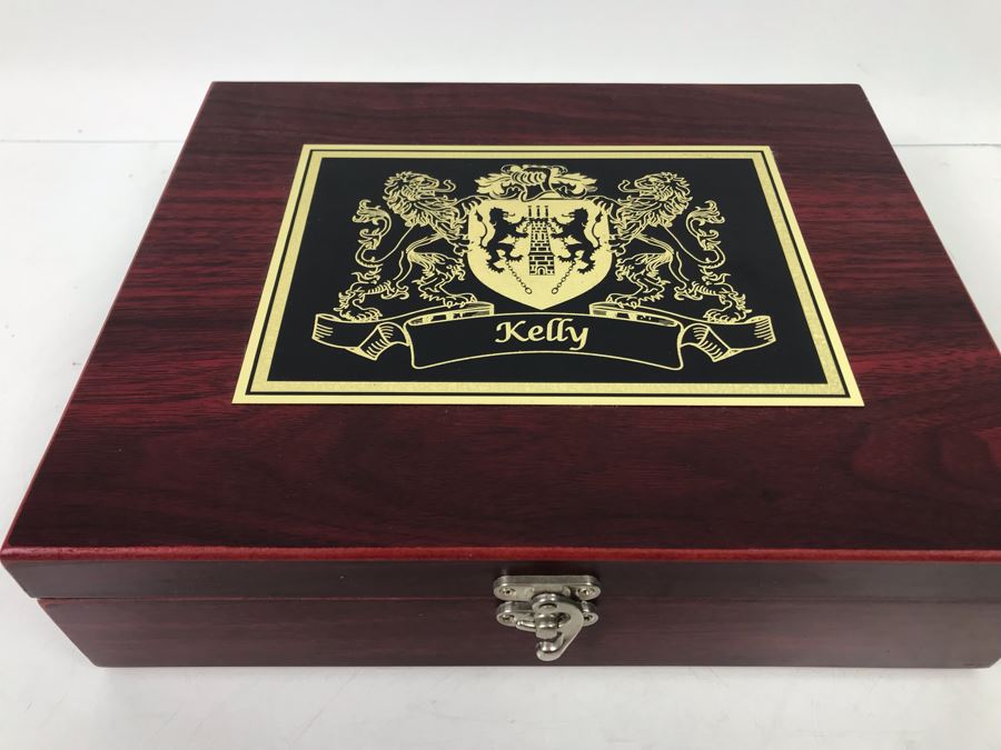 New Monogramed 'Kelly' Wine Valet Retails $89 [Photo 2]