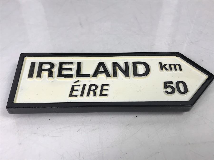 New Belleek Fine Parian China Sugar & Creamer, Irish Pub Key Rack, New Mullingar Pewter Candleholder Centerpiece And Ireland Sign Plaque [Photo 17]