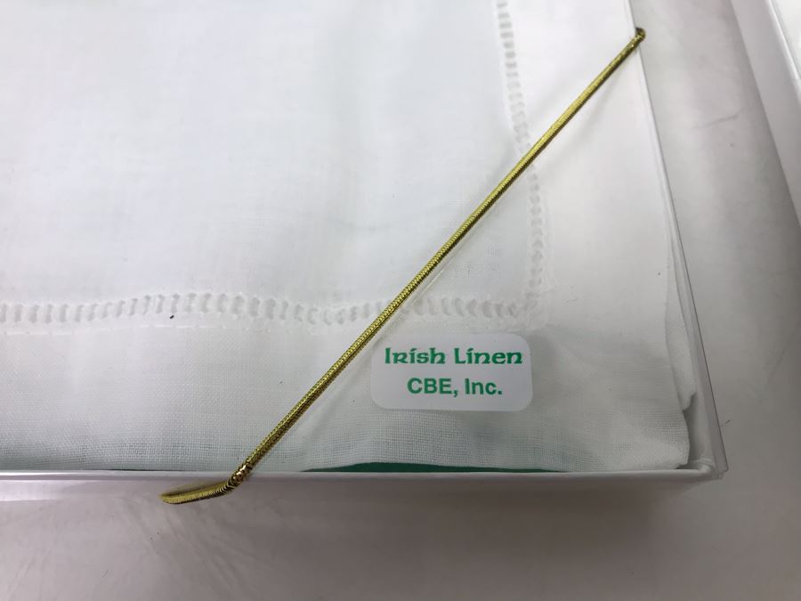 New (2) Irish Linen Gents Hankie And (4) Irish Lullaby Baby Blankets Retails $96 [Photo 3]