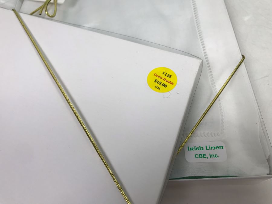New (2) Irish Linen Gents Hankie And (4) Irish Lullaby Baby Blankets Retails $96 [Photo 4]