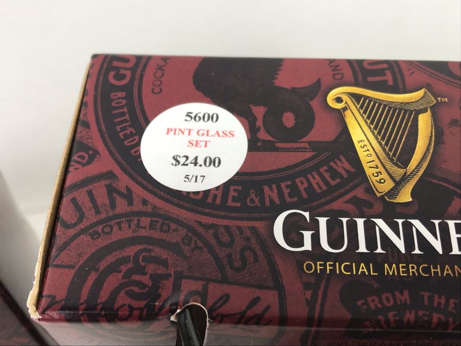 (2) New Guinness (2) Pint Glasses Classic Collections Retails $48 [Photo 5]