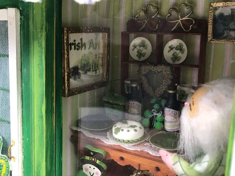 O'Ireland Themed Small World Miniature Irish Home Display Model With Bailey's Irish Cream, Beleek, Furniture [Photo 8]