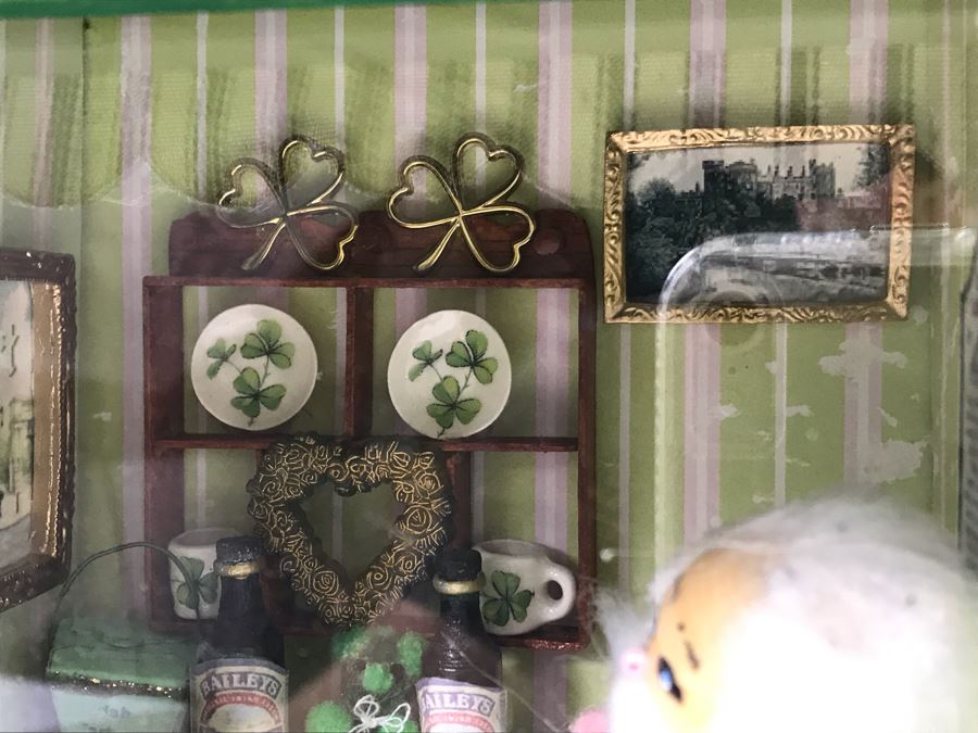O'Ireland Themed Small World Miniature Irish Home Display Model With Bailey's Irish Cream, Beleek, Furniture [Photo 12]