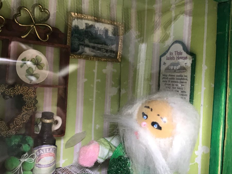 O'Ireland Themed Small World Miniature Irish Home Display Model With Bailey's Irish Cream, Beleek, Furniture [Photo 13]