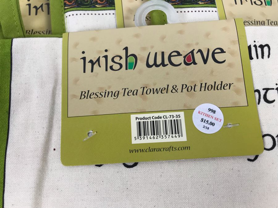 New Irish Tea Towels And Oven Mitts & Pot Holders Retails $216 [Photo 12]