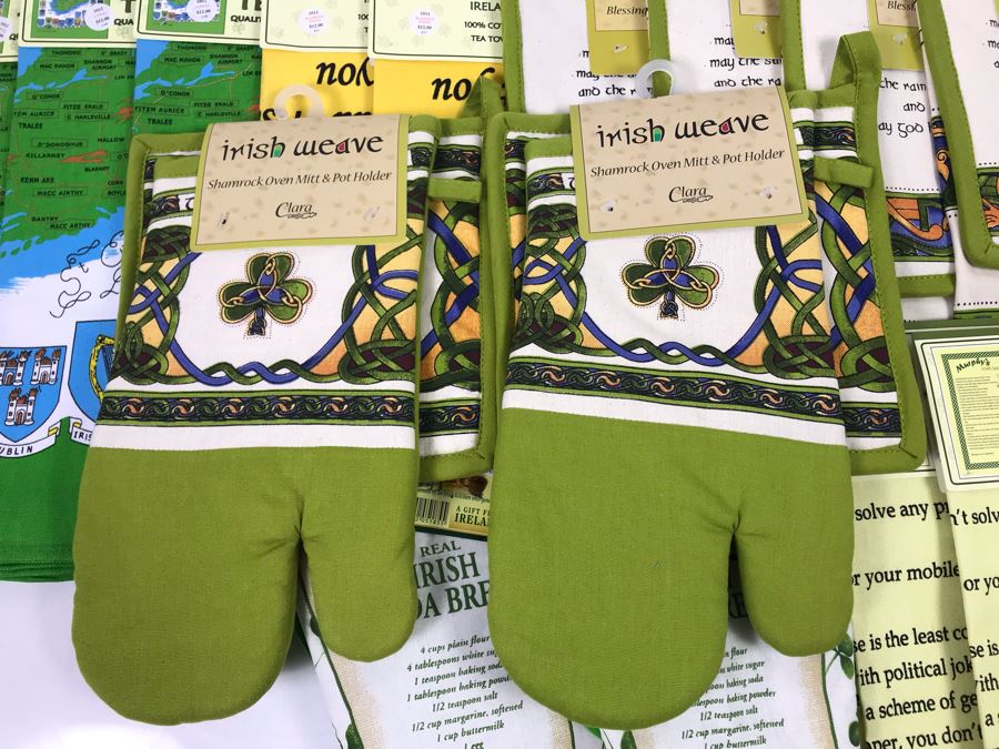 New Irish Tea Towels And Oven Mitts & Pot Holders Retails $216 [Photo 5]