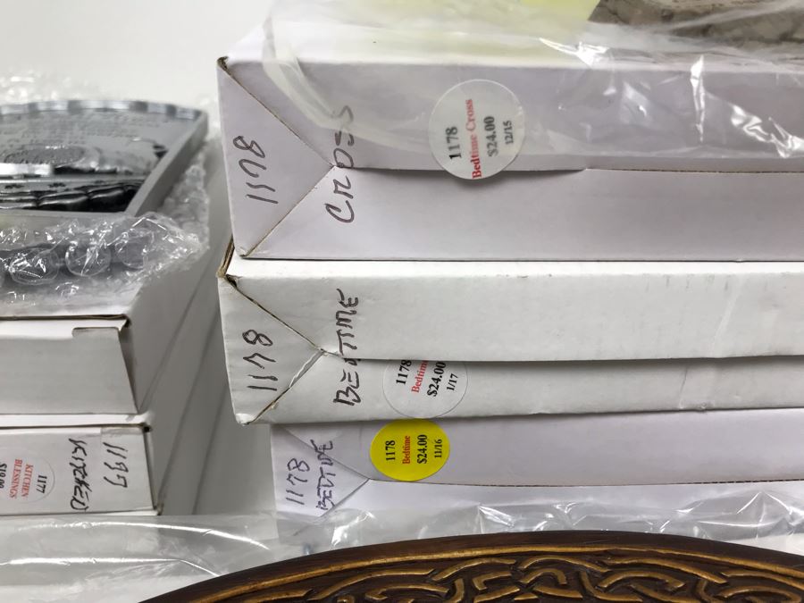 (5) Various Irish Themed Plaques Retails $242 [Photo 9]