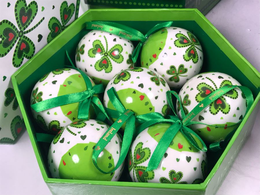 New (3) Shamrock Baubles, (2) Tara 12 Days Of Christmas Ornaments And (4) Irish Themed Abbey Press Christmas Cards Sets Retails $200 [Photo 5]