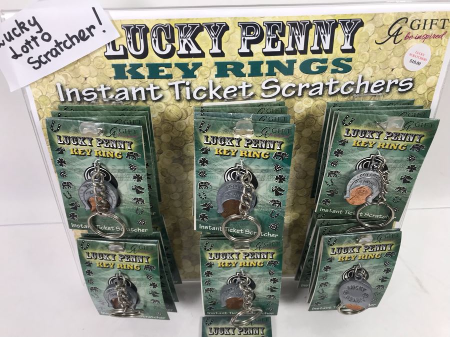 (32) Lucky Penny Key Rings With Store Display Retails Over $320 [Photo 2]