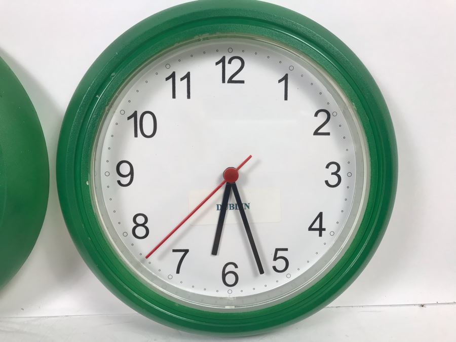 Pair Of Green Quartz Clocks Showing Carlbad And Dublin Time [Photo 3]
