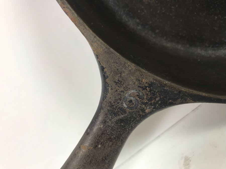 Vintage Wagner Ware Sidney Cast Iron Skillet 0 1056 9.5' [Photo 2]