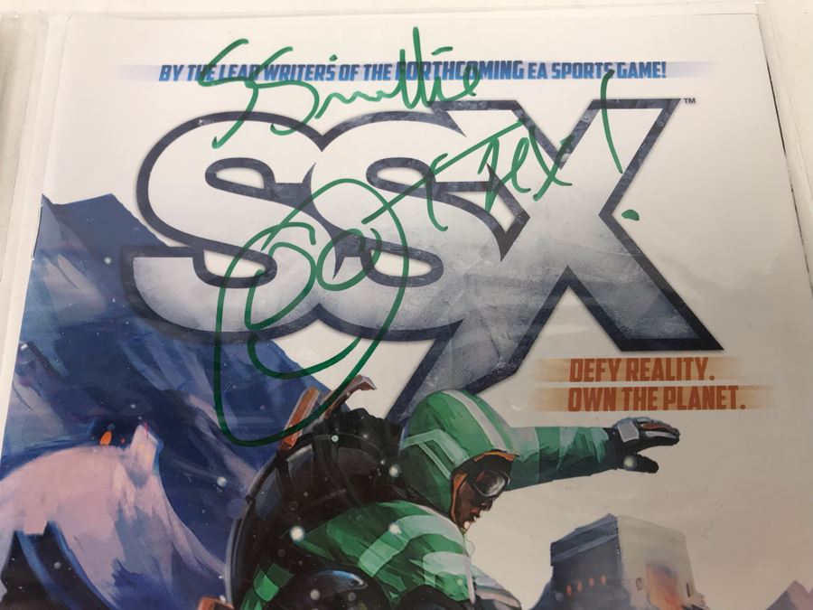 Vintage Marvel Comics Group Marvel Super-Heroes Featuring The Incredible Hulk #58 And Signed Copy Of EA Sports SSX [Photo 7]