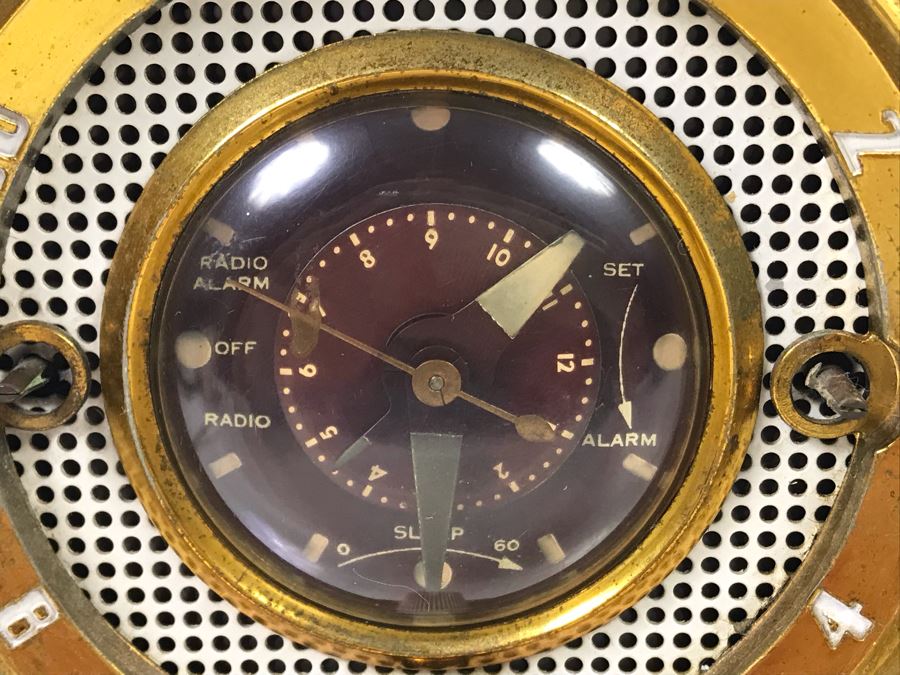 Very Cool Art Deco Crosley Vintage Tube Radio And Clock - Needs Servicing (Missing Several Knobs) [Photo 6]