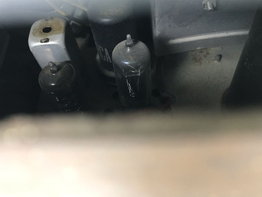 Very Cool Art Deco Crosley Vintage Tube Radio And Clock - Needs Servicing (Missing Several Knobs) [Photo 19]