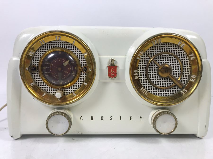Very Cool Art Deco Crosley Vintage Tube Radio And Clock - Needs Servicing (Missing Several Knobs) [Photo 2]