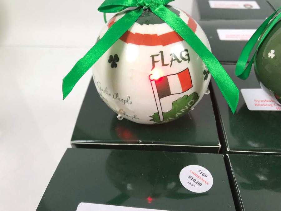 (18) New Irish Battery Powered Blinking Christmas Ornaments Retails $180 [Photo 8]