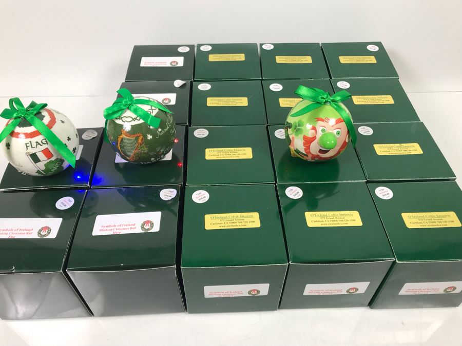 (18) New Irish Battery Powered Blinking Christmas Ornaments Retails $180 [Photo 3]