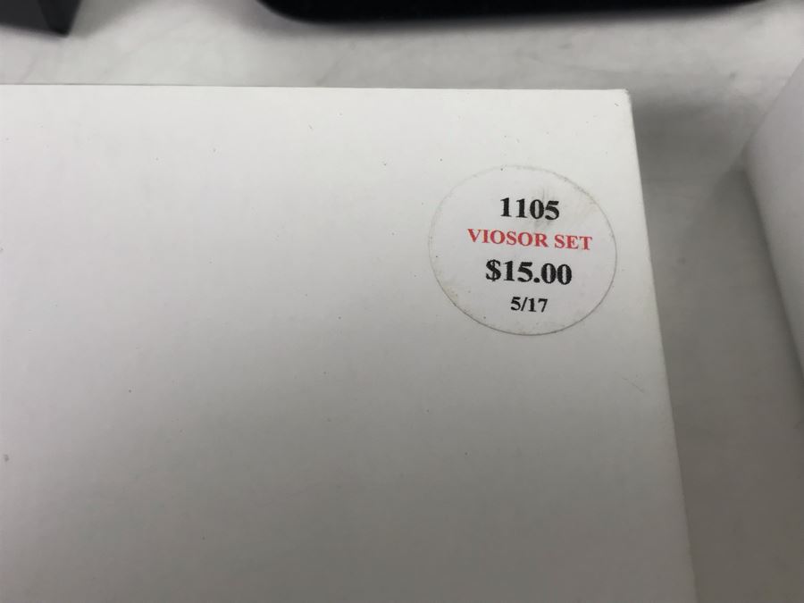 New Irish Zippo Lighter, (2) Robert Emmet Celtic Swirl Money Clips And (3) Irish Keychain And Money Clip Sets Retails $142 [Photo 11]