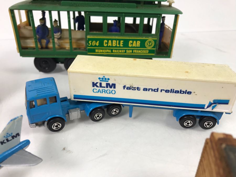 San Francisco Cable Car, California Redwood Logger Wooden Truck, KLM ...