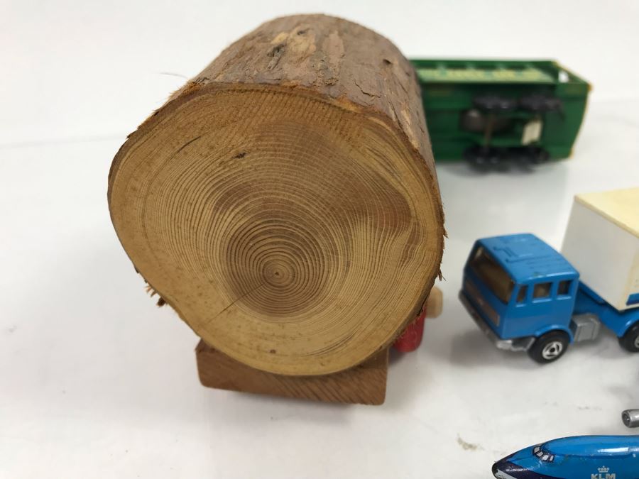 San Francisco Cable Car, California Redwood Logger Wooden Truck, KLM Boeing 747, KLM Truck, England Budgie Toy Double-Decker Bus, Oranges [Photo 16]