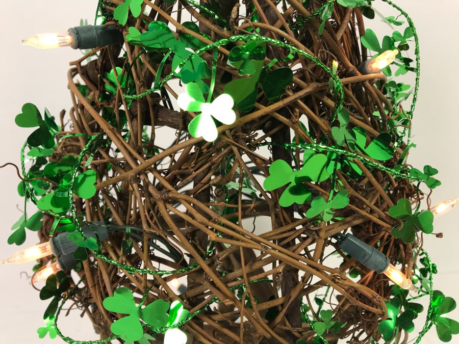 Christmas Lot With Shamrock Lighted Branch Christmas Tree, Santa Claus Figurine And Pair Of Snowman Snow Globes [Photo 10]