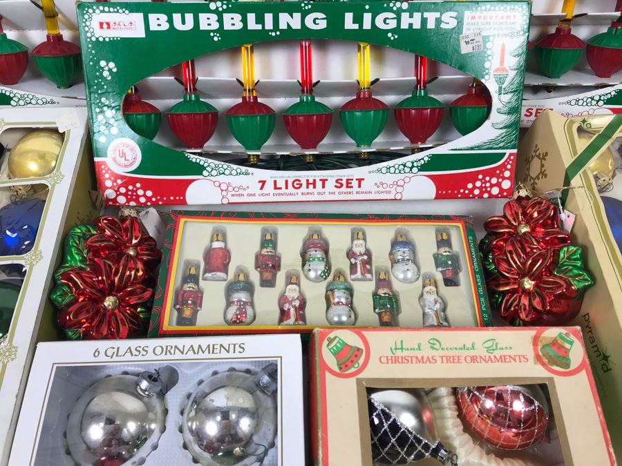 Christmas Ornament Lot With Vintage And Contemporary Glass Ornaments And (3) Sets Of New Bubbling Lights [Photo 11]