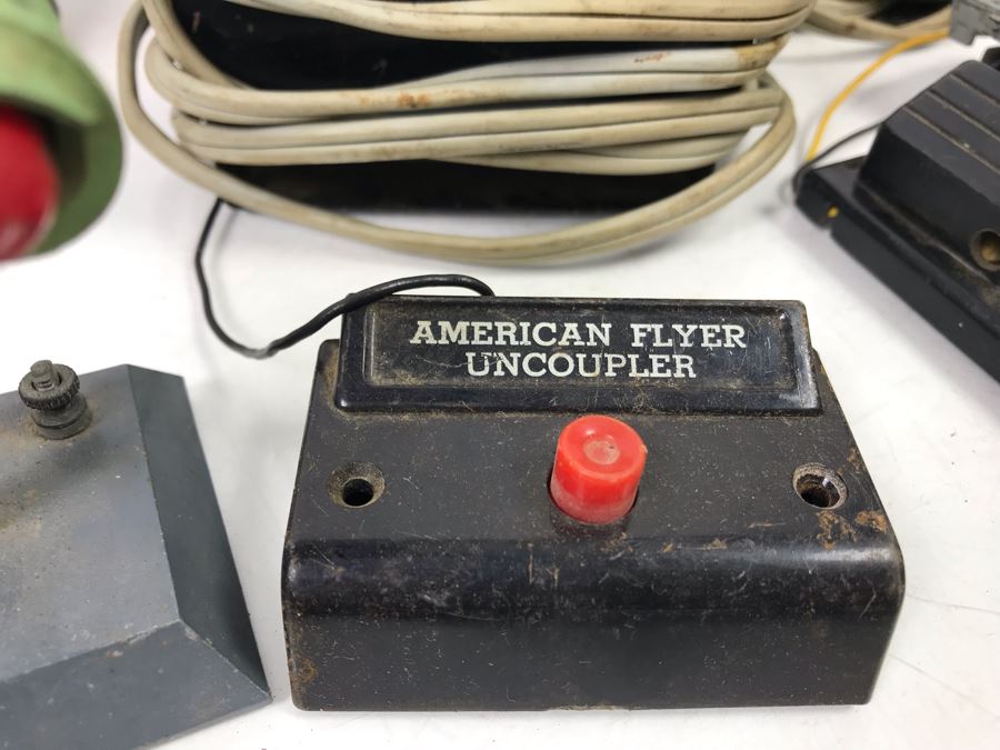 Vintage American Flyer Trains And Train Components Including (2) American Flyer Train Transformers [Photo 10]