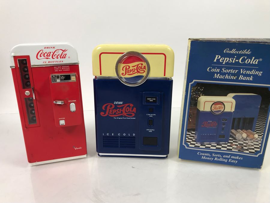 Vintage 1994 Vendo Coca-Cola Vending Machine Replica And Pepsi-Cola Coin Sorter Vending Machine Bank