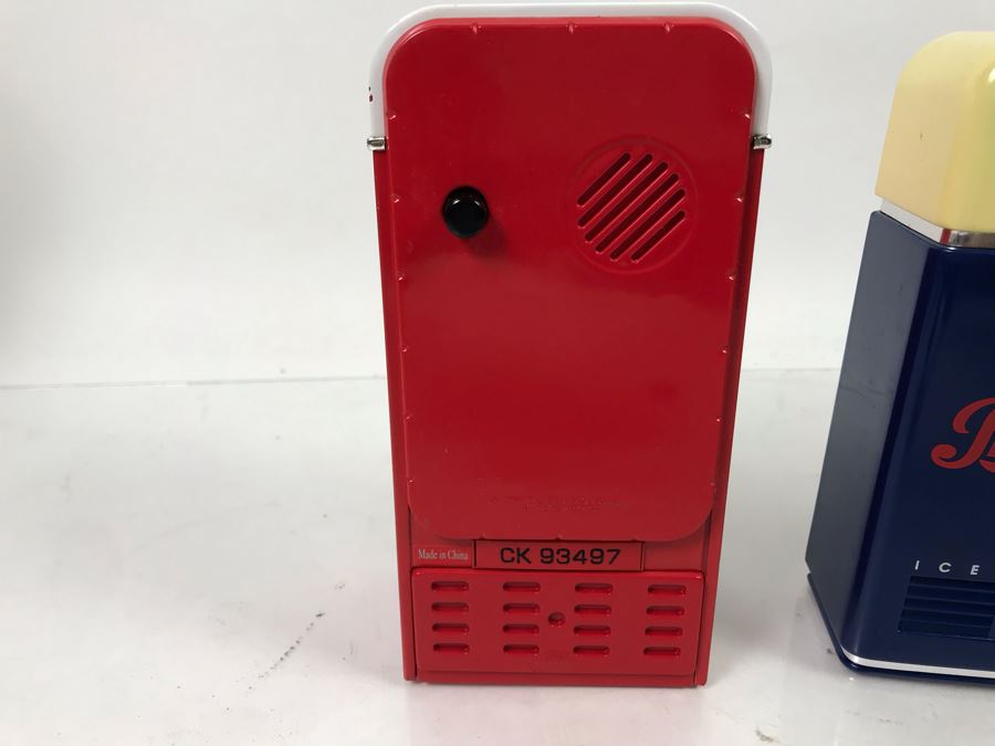 Vintage 1994 Vendo Coca-Cola Vending Machine Replica And Pepsi-Cola Coin Sorter Vending Machine Bank [Photo 7]