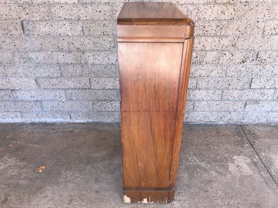 Vintage Art Deco Wooden Cabinet RCA Victor Tube Radio - Needs Servicing - No Speaker And Missing Knobs - Model 6K3 [Photo 12]