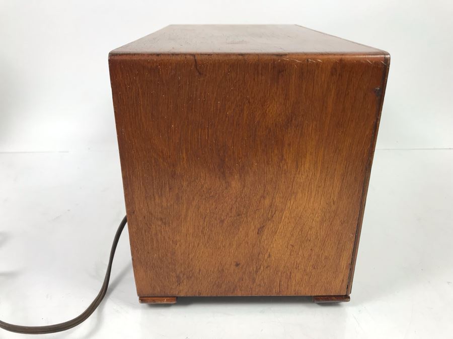 Vintage Zenith Long Distance Tube Radio - Needs Servicing [Photo 7]