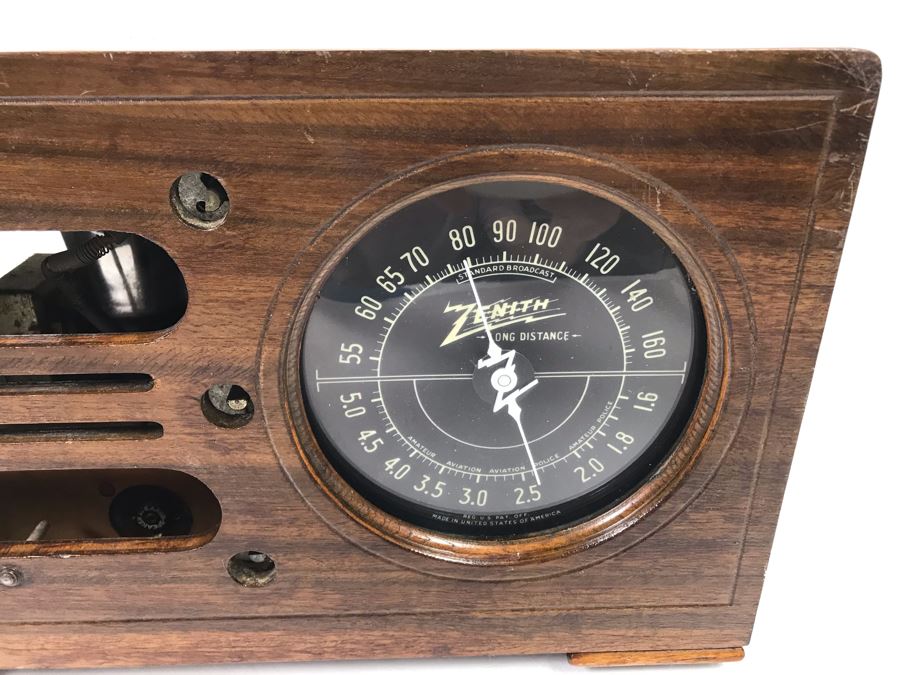 Vintage Zenith Long Distance Tube Radio - Needs Servicing [Photo 3]