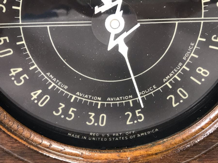 Vintage Zenith Long Distance Tube Radio - Needs Servicing [Photo 6]