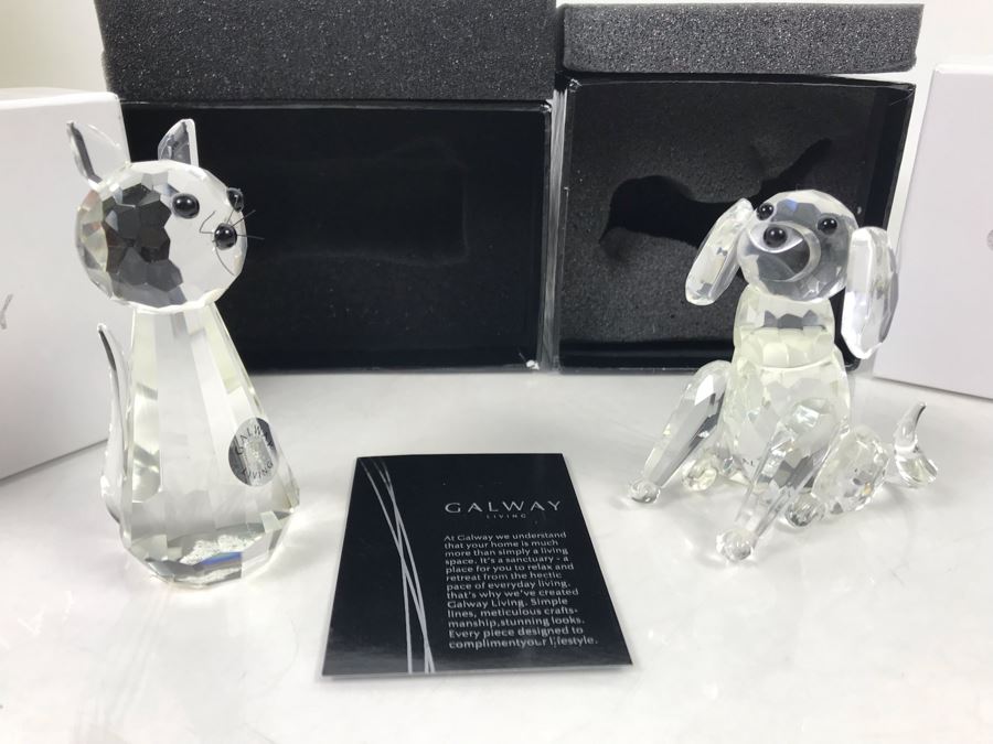 New Galway Irish Crystal Living Figurines: Sitting Cat And Sitting Dog  Retails $75 [Photo 2]