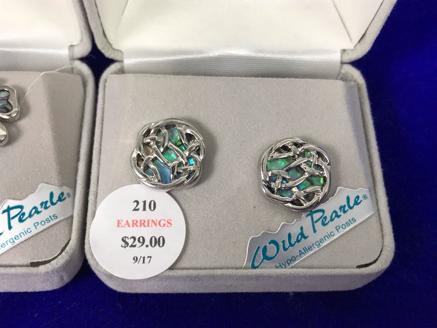 (4) Sets Of Storrs Wild Pearl Earrings Retails $116 [Photo 6]