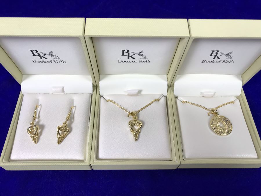 Book Of Kells Ireland Pendant Necklaces And Earrings Retails $129 [Photo 1]