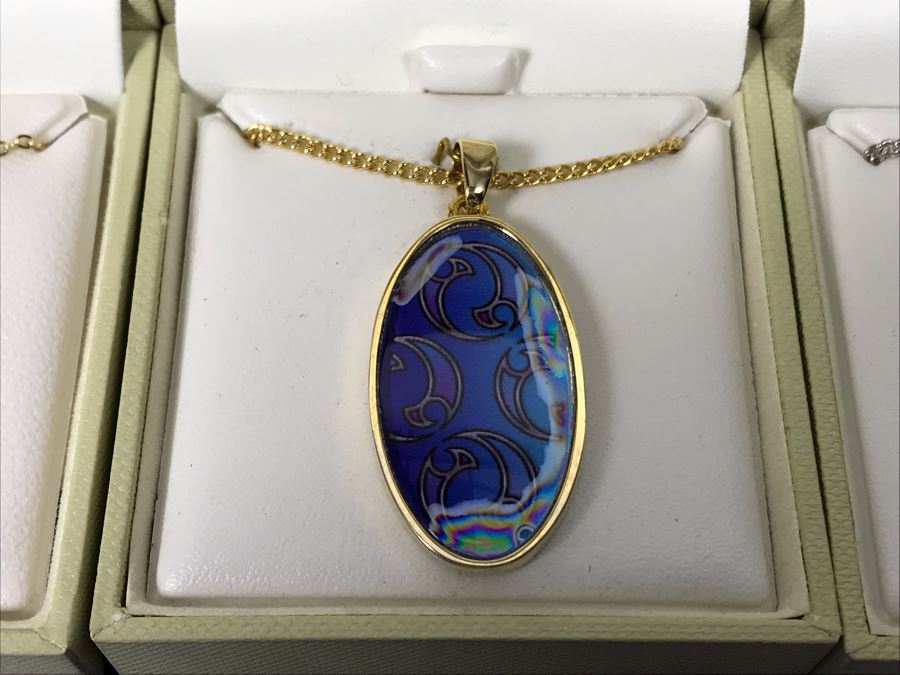 Book Of Kells Ireland Pendant Necklaces Retails $182 [Photo 3]
