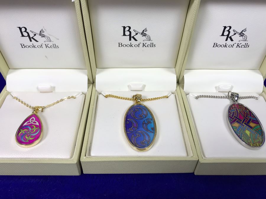 Book Of Kells Ireland Pendant Necklaces Retails $182 [Photo 2]