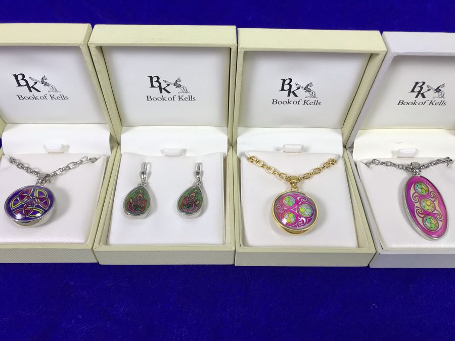 Book Of Kells Ireland Pendant Necklaces And Earrings Retails $227 [Photo 3]