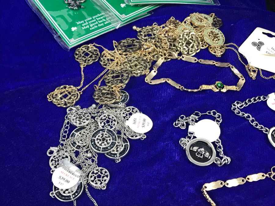 Various Irish Themed Costume Jewelry Including Necklaces, Bracelets And Earrings [Photo 9]
